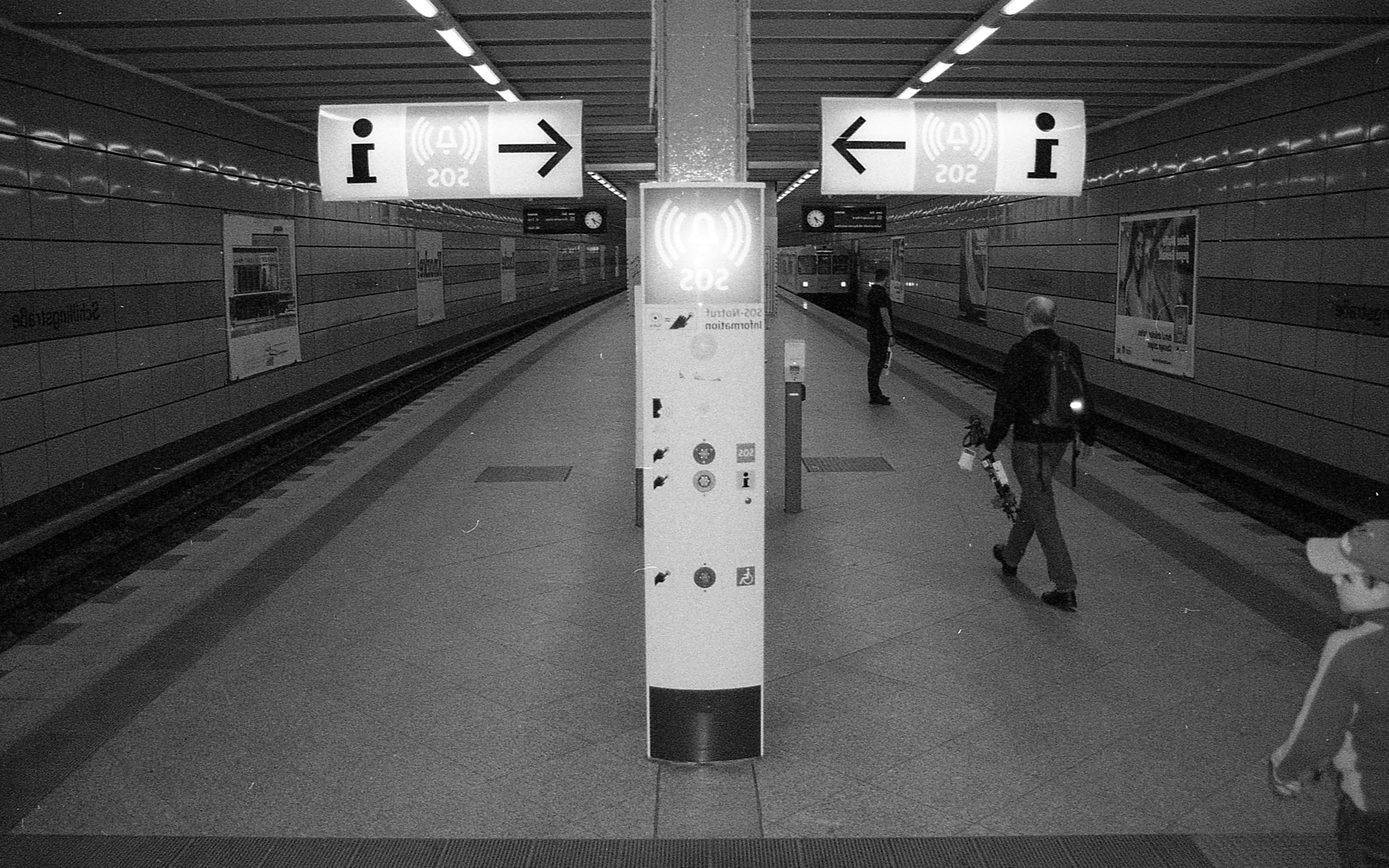 Analog - Photo 1