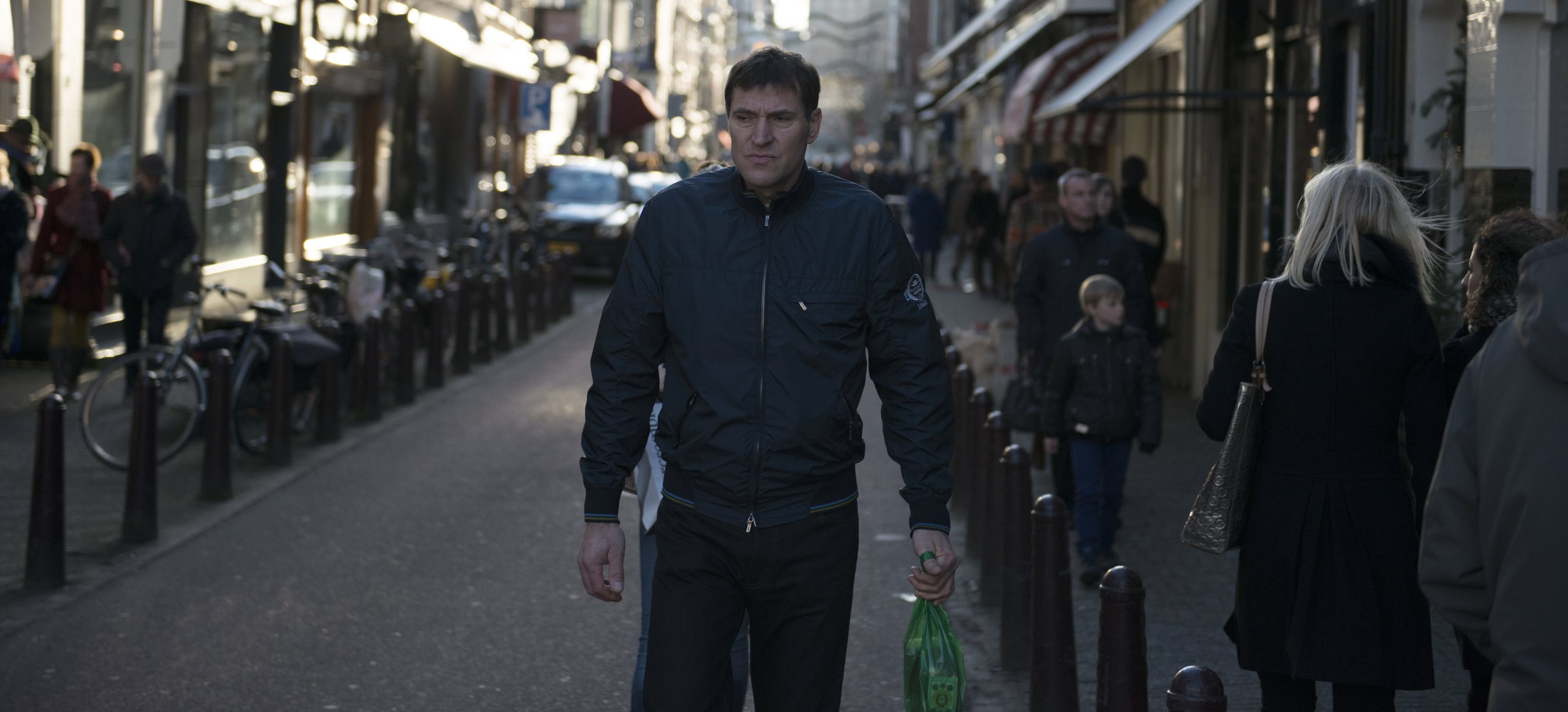 People - Photo 1